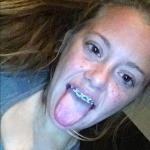 Meet your Posher, Maegan
